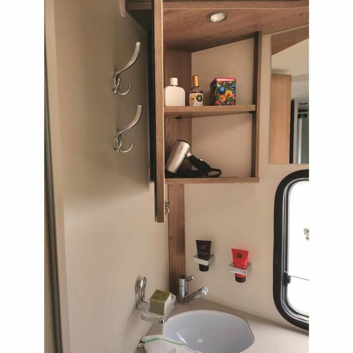 V3H07411916E840DD24C7DDC2A42667A1D3R7385775P2