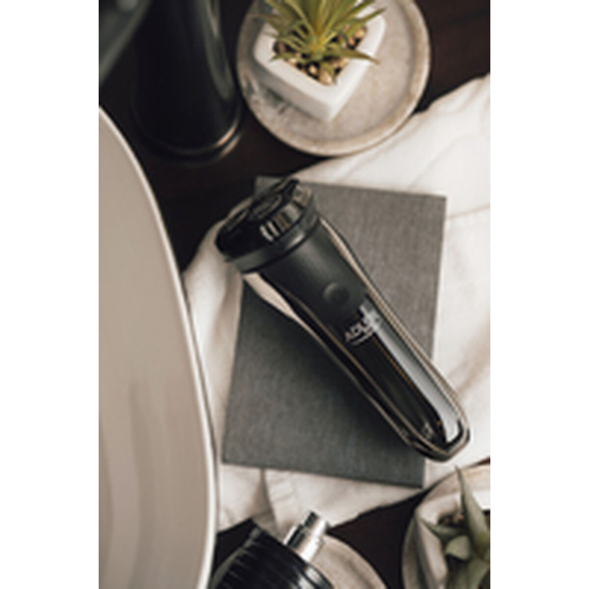 V7HD1ABC28023FD350323FAE5E4848B657ER6405748P6